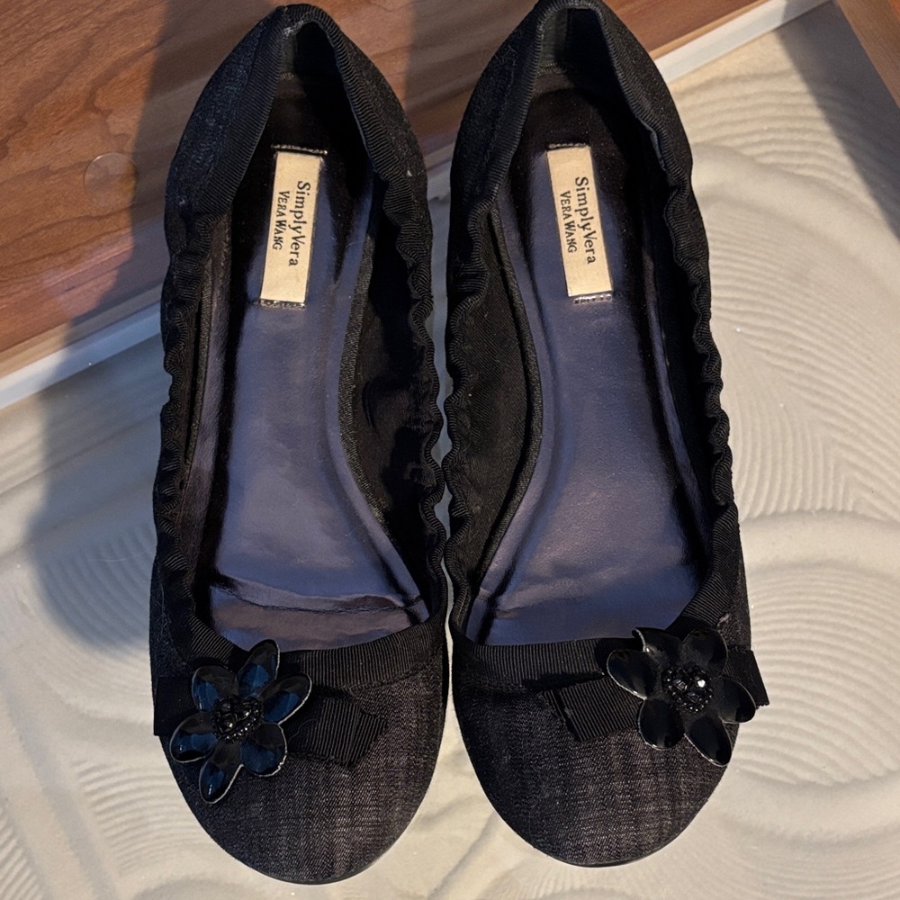 SimplyVera by Vera Wang Black Women's Ballet Flats